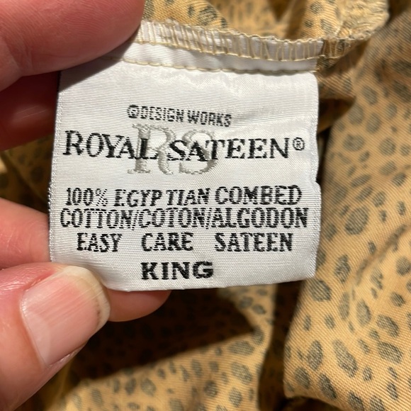 ROYAL SATEEN 2 king Pillow Cases. 100% Egyptian Cotton. ISRAEL. Animal print - Picture 2 of 5